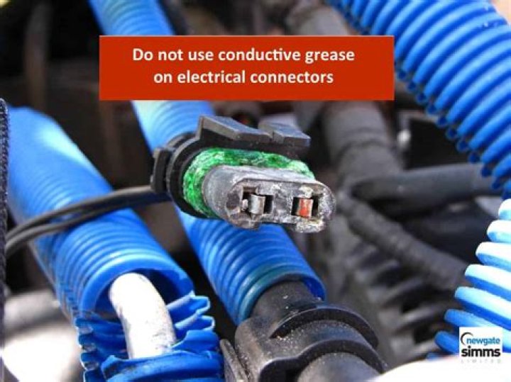 Can dielectric grease be used on circuit breaker?