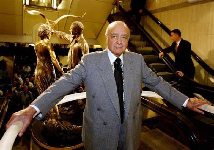 Does al fayed still own harrods?