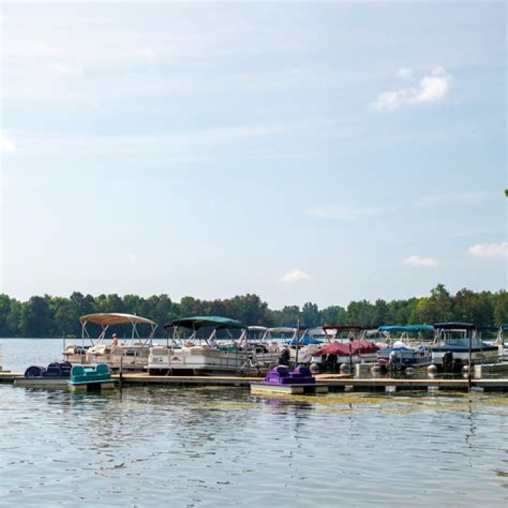 How big is hogback lake indiana?