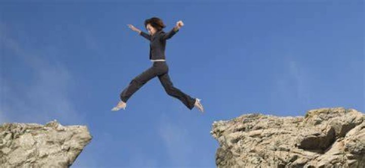 How to be a courageous person?