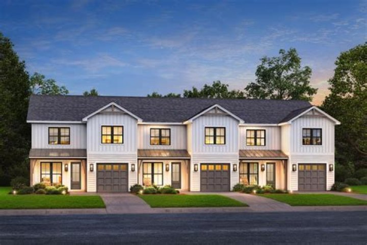 Is it townhome or town home?