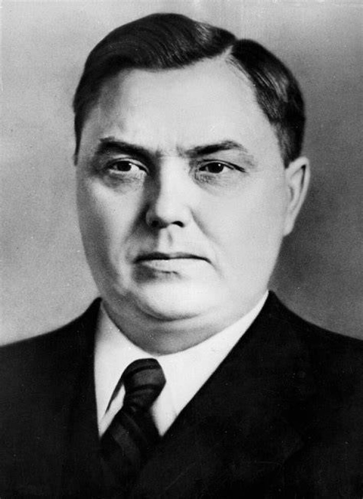 What happened to malenkov?