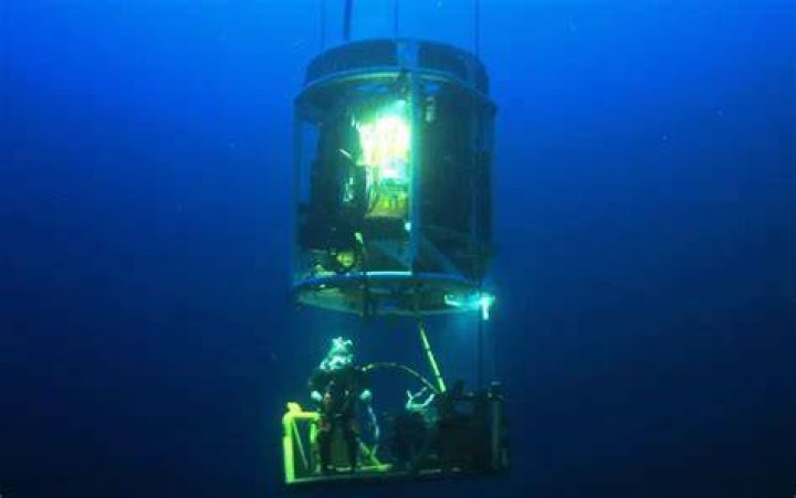 Whats a diving bell?