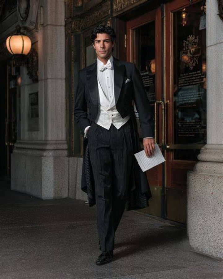 When to use tailcoat?