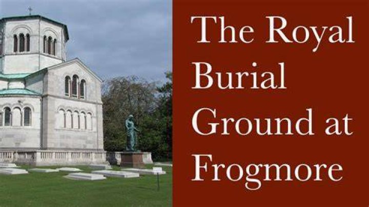 Which royals are buried at frogmore?
