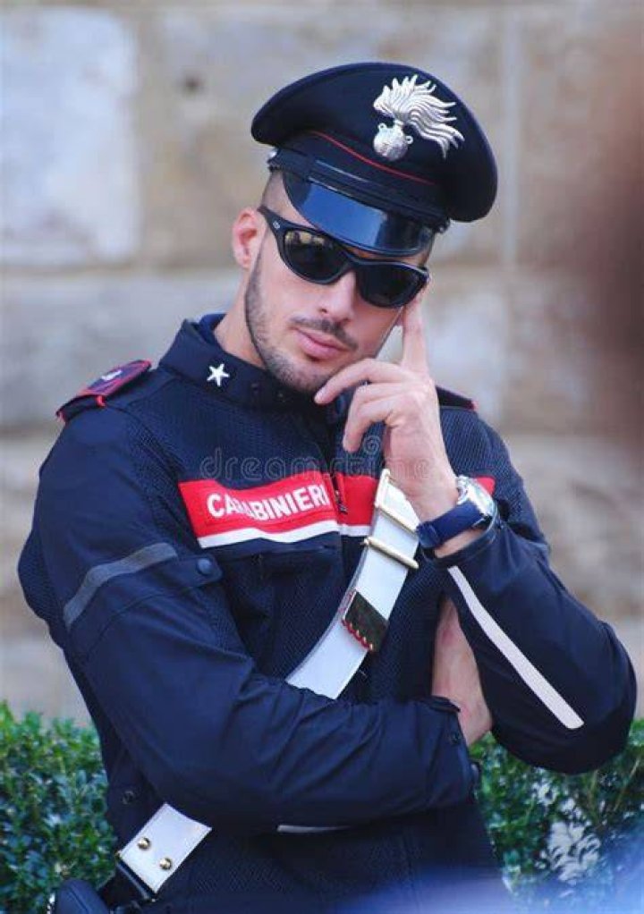 Who are the carabinieri in italy?