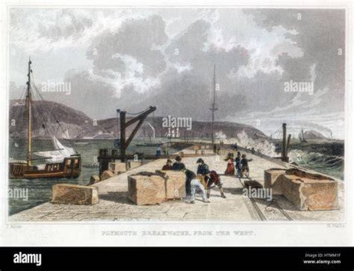 Who built plymouth breakwater?